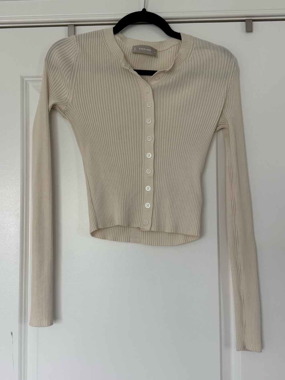 Everlane Ribbed Cropped Cardigan, Button Front Crew Neck in Cream (M)